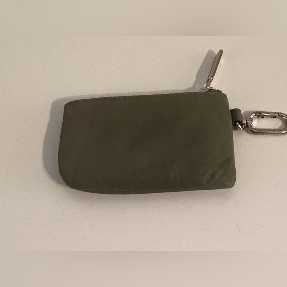 Lululemon Athletica Olive Green Key & Card HolderWristlet Clip On - Picture 6 of 6